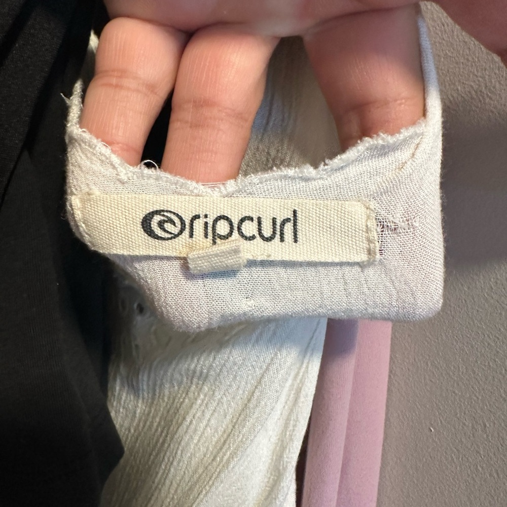 Cream Ripcurl Tank - Picture 3 of 3